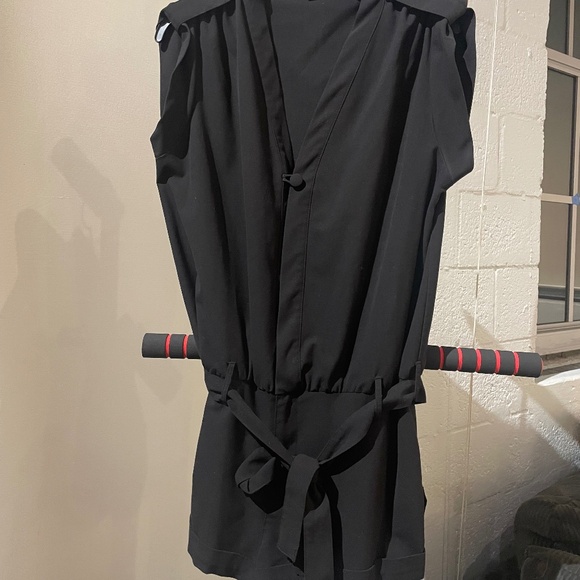 🌟 Forever 21 Black Cap Sleeve Jumpsuit w/ Tie Belt | Size Large - Picture 1 of 11